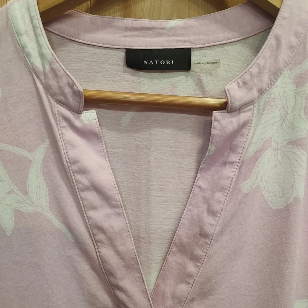 Natori Pink Floral Lounge Top Womens L Soft Knit Pajama Blouse Casual Sleepwear‎